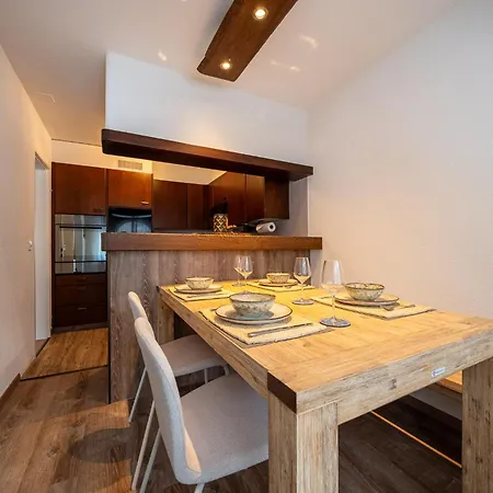 Eden C By Vacations, Exklusive Mit Terrasse & Parkplatz Im Zentrum Arosa