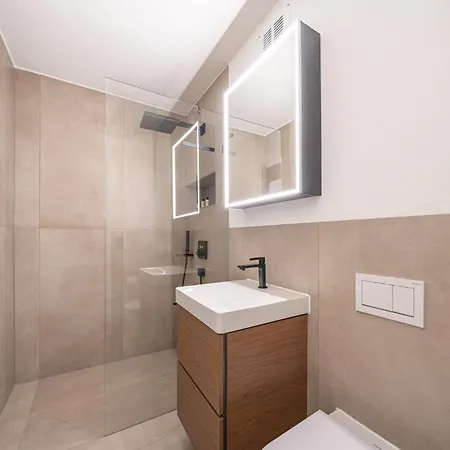 Appartement Eden C By Vacations, Exklusive Mit Terrasse & Parkplatz Im Zentrum *