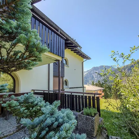 Eden C By Vacations, Exklusive Mit Terrasse & Parkplatz Im Zentrum Appartement Arosa