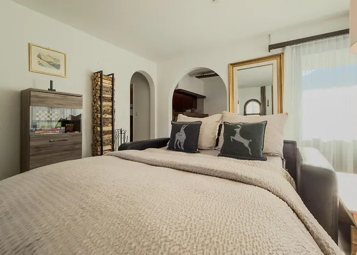 شقة Eden C By Vacations, Exklusive Mit Terrasse & Parkplatz Im Zentrum أروسا