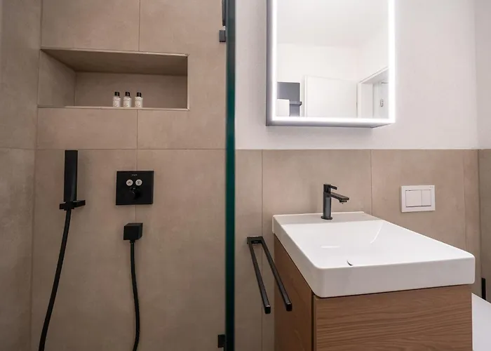 公寓 Eden C By Vacations, Exklusive Mit Terrasse & Parkplatz Im Zentrum 阿罗萨