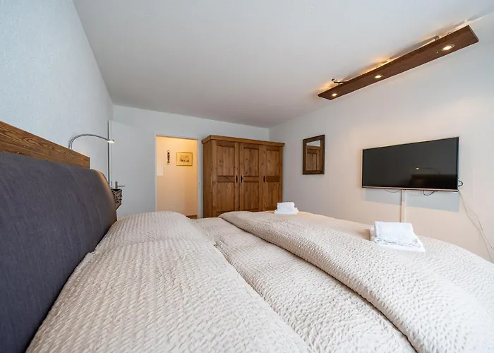 Eden C By Vacations, Exklusive Mit Terrasse & Parkplatz Im Zentrum 公寓 阿罗萨