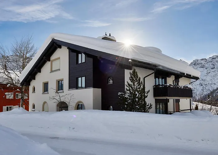 شقة Eden C By Vacations, Exklusive Mit Terrasse & Parkplatz Im Zentrum